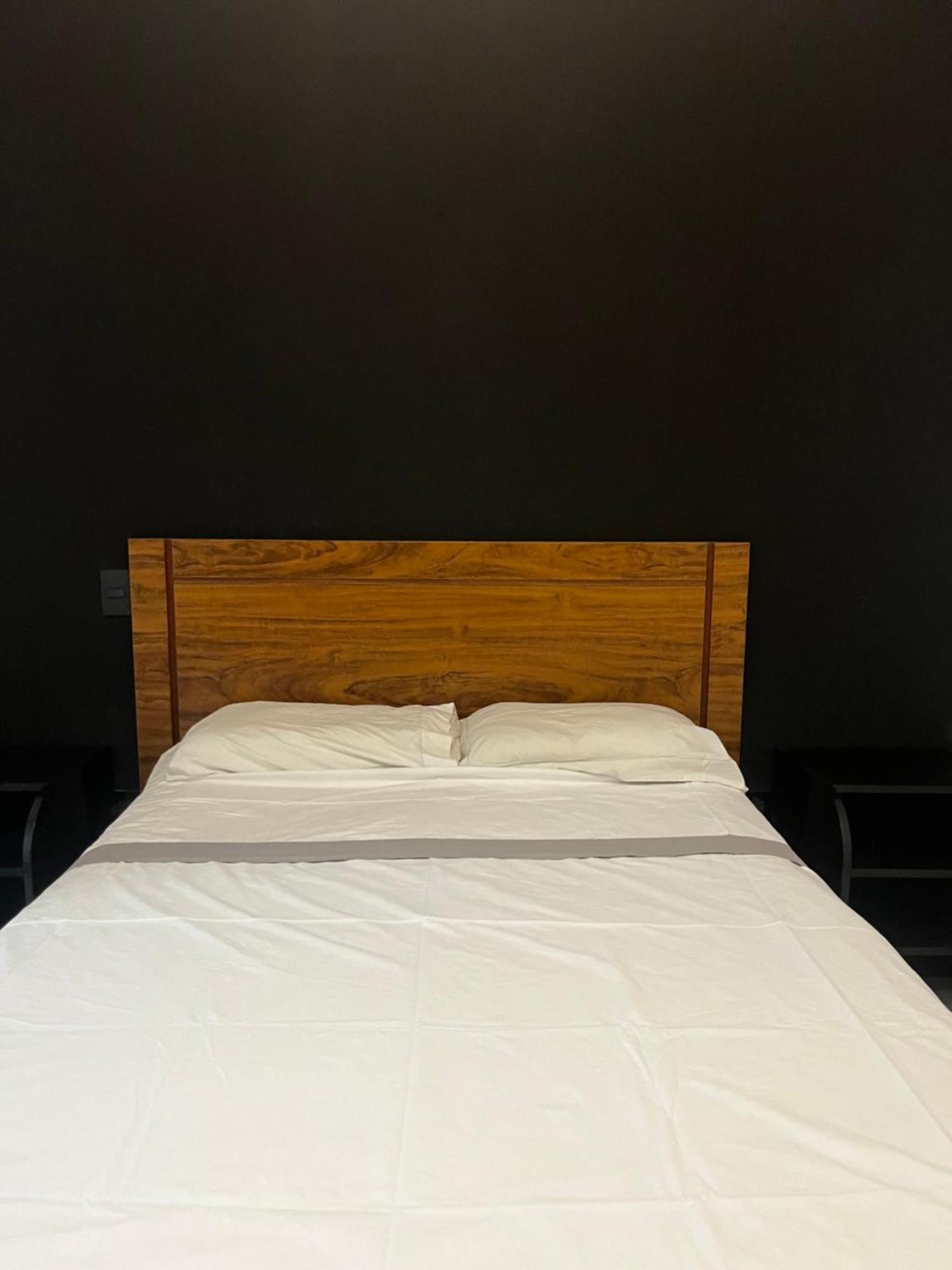 Raja Flat Aparthotel เบโลโอรีซอนชี ภายนอก รูปภาพ